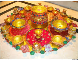 Candle Tray With Colorful Designs Tamil Wedding Mehndi Decor Pakistani Mehndi Decor Beautiful Wedding Decorations