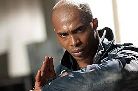 L'honneur du dragon 2 : Jaa, Tony, Crump, Marrese, Yanin, Jeeja, Pinkaew,  Prachya: Amazon.com.be: Movies & TV