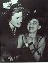 Joan Fontaine Sister Olivia De Havilland At The 1942 Oscars Olivia De Havilland Judy Garland Renee Zellweger