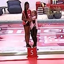 Viu algum comentário que promova ofensa, racismo, calúnica, xingamento e qualquer algo do gênero? Ari Auf Twitter Camilla De Lucas E Carla Diaz Pfvr Facam Essa Amizade Acontecer Ta Todo Mundo Pedindo Bbb21