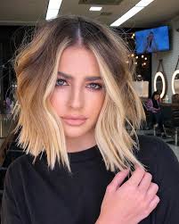 Non tutti i capelli biondi sono uguali. Colpi Di Sole Biondi All Avanguardia Da Provare Assolutamente Archzine It