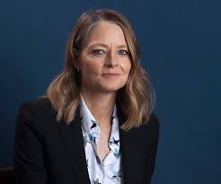 The actress, 58, accepted her win on sunday night's award show for best performance by an actress in a supporting role in a motion picture for the mauritanian alongside hedison, 51, and their puppy. Jodie Foster Age Net Worth Lgbtiq Instagram And More Hollywood Zam
