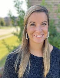 Mayra Brady's Instagram, Twitter & Facebook