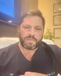 Compartilho minha satisfação e sentimento de gratidão com todos os que  fizeram parte da minha trajetória na @hospitaldocancerdemuriae. , São duas  décadas de história, realizações, aprendizado e ...