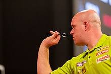 En dan krijg ik een filmpje binnen met plaatjes waarin veranderingen best grappig zijn weergegeven. Michael Van Gerwen Wikipedia