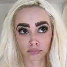 Daniela katzenberger (29) ist nichts zu peinlich! Daniela Katzenberger Lacht Uber Augenbrauen Trend Stern De