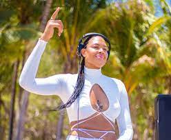 Terms of the deal were not released. Liz Cambage Wnba Las Vegas Aces Star Center Now Ambassador Model For Rihanna S Savage Fenty Lingerie Cyinterview