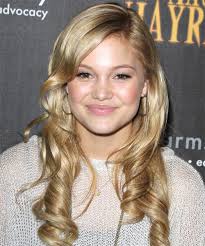 Olivia Holt Hairstyles And Haircuts