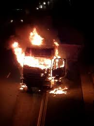 See more of mooi plaza on facebook. Protest Update Close To 20 Trucks Burnt On N3 At Mooi River Recovery And Clean Up Operations Are Continuing Northern Natal News
