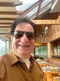 Is there a professional script writer available?