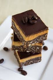 Barres Nanaimo Sans Cuisson Au Cafe Les Meilleures Redpath Sugar Baking Desserts Dessert Bars
