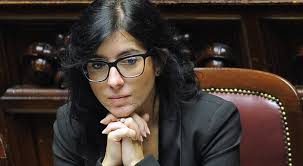 In più patuanelli resta ministro ma passa dallo sviluppo economico all'agricoltura e fabiana dadone dalla pubblica amministrazione alle politiche giovanili. Solo Il 14 4 Per Cento Delle Donne Ai Vertici Delle Istituzioni La Ministra Dadone Smart Work Per Favorire Parita