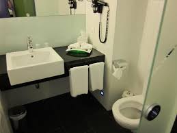 The holiday inn zürich messe is located between the airport and the city centre, next to the famous hallenstadion concert venue, the fairgrounds, the convention centre and the theater 11 music hall. Bathroom Of Hotel Picture Of Holiday Inn Zurich Messe Tripadvisor