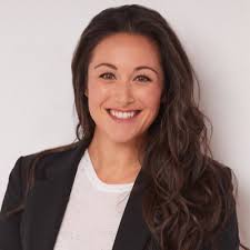 Annie Mulgrew's Instagram, Twitter & Facebook