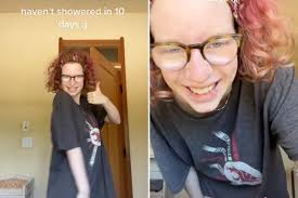 I only shower every 10 days — and I don't care if you think I stink