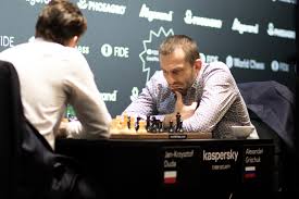 A prodigy, he achieved the title of grandmaster in 2013 at the age of 15 years and 21 days. Fide Grand Prix Alexander Grischuk Gewinnt In Hamburg Deutscher Schachbund Schach In Deutschland