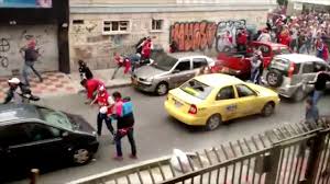 Le auto usate hyundai santa fe nero le trovi in vendita su autoscout24, il più grande sito internet di annunci auto in europa. Citytv Com Co Fuerte Enfrentamiento Entre Hinchas De Millonarios Y Santa Fe Youtube