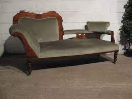 A chaise longue (french for long chair) is an upholstered sofa in the shape of a chair that is long enough to support the legs. Lovely Antique Art Nouveau Carved Walnut Chaise Longue Sofa C1890 E21 12wdb160 18 12 62591 Sellingantiques Co Uk