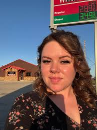 Never a dull moment in this notary life 😅 Today I did a signing for a  dissolution of marriage at a truck stop in Richland, Missouri. Proof that I  really do mean