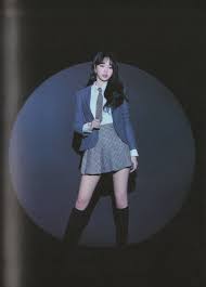 It's not just about the cool design that caught your eye (and the fact you'll never find it in a department store). Hyewon On Twitter Kpop Girls Iz One Chaewon Japanese Girl Group