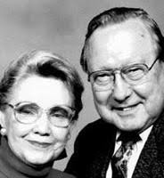 Helen Kenefick, wife of former Union Pacific president John Kenefick, dies  at age 93