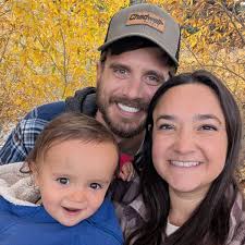 Are there any benefits to keeping a Pokemon card sealed?