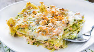 Lasagnes Aux Courgettes Et Au Saumon Recettes Faciles Recette En 2020 Lasagnes Lasagne Courgette Lasagne Saumon Courgette