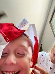 Kimm Moore's Instagram, Twitter & Facebook