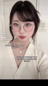 Tutorial for Styling Side Swept Bangs