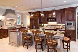 صور ديكور مطابخ تقليدية فاخرة ديكور غرف Kitchen Island With Seating Diy Kitchen Cabinets Makeover Kitchen Island Design