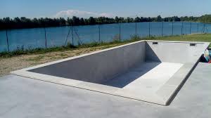 Pisciniste A Toulouse 31 Specialise En Piscine Beton Piscine Sotechbat