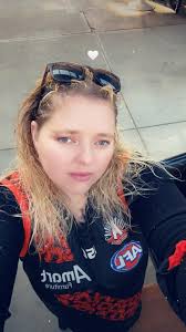 Ready for Labour Day Go bombers W BLUFI ET'S BLUP IT'S HIMEW #THE W 享  49-4ופרם uie