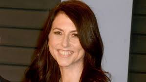 As of january 31, 2021, she has a net worth of us$57.5 billion. Rg0cezkld3updm