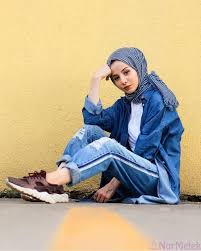 Siyah şal rengine uygun yoğun mu yoksa doğal renk makyaj tonları mı? Mavi Renk Nasil Kombinlenir