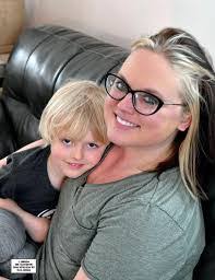 Barbara Lamson's Instagram, Twitter & Facebook