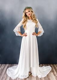 Best Wedding Dress Rent Lehenga Hailey Baldwin Dress Black And Gold Wedding Dress Wedding Dinner Dress In 2020 Modest Wedding Dresses Colored Wedding Dresses Wedding Dresses