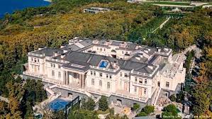 Close to 100 million people have watched navalny's documentary since it was published online. Oligarch Reklamiert Putins Palast Fur Sich Aktuell Europa Dw 30 01 2021