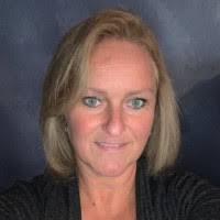 Jennifer Swallow's Instagram, Twitter & Facebook