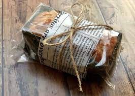 バレンタインの手作りお菓子に パウンドケーキなど焼き菓子の可愛いラッピング方法 100均の包装紙やストックバッグで簡単おしゃれに 雪見日和 ラッピング方法 お菓子 手作り バレンタイン ラッピング