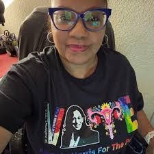 Beverly Tabron's Instagram, Twitter & Facebook