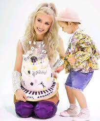She enjoyed commercial success as a member of dance duo. Andreea BÄƒlan DezvÄƒluire Despre Cum IÈ™i CreÈ™te FetiÈ›ele A MoÈ™tenit TradiÈ›ia De La Bunica Ei Clair Ro