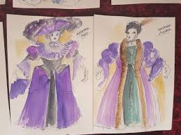 Aj keď si to jej nevlastná matka nepraje, vďaka popoluškinej kamarátskej povahe a dobrosrdečnosti učaruje princovi ešte skôr, ako sa v zamaskovaní. Tvurci Muzikalu Nesmeji Kopirovat Film Nove Saty Pro Popelku Ahaonline Cz