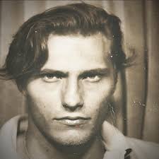 Who remembers Officer Vic Petrolis who did traffic reports for The BIG 89  WLS Radio in the 1960's and WMAQ Radio 67 in the 1970's? "Hey Officer Vic  How's the traffic?"