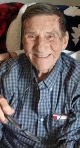 Debbie Hyatt's Instagram, Twitter & Facebook