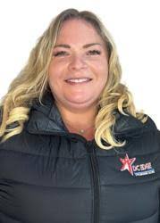 Amanda Fogle's Instagram, Twitter & Facebook