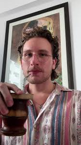 Tini ¿Qué Hacés Acá Boluda?