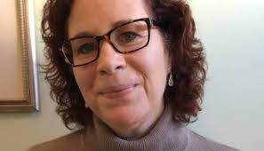 Anne Kahn's Instagram, Twitter & Facebook