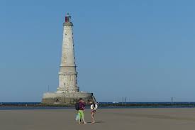 Capitale de la côte de beauté, royan et ses cinq plages de sable fin est avant tout une des principales stations balnéaires de la côte atlantique, classée ville d'art et d'histoire. Camping Phare De Cordouan Location Mobil Home Phare De Cordouan