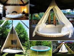 Pallet Swing Bed Diy Easy Video Instructions Lots Of Ideas Pallet Swing Beds Diy Canopy Trampoline Bed