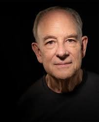 Robert Hickey's Instagram, Twitter & Facebook